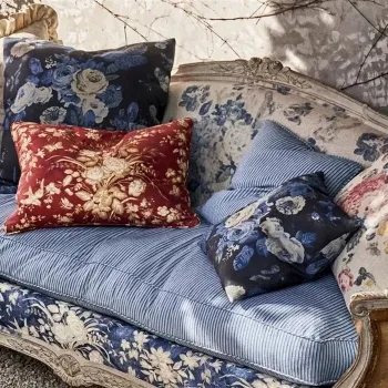 IMG ARCHIVAL FLORALS